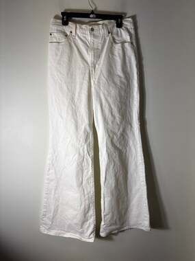 Levi's Antique White "Ribcage Bell" Denim Jeans sz 32